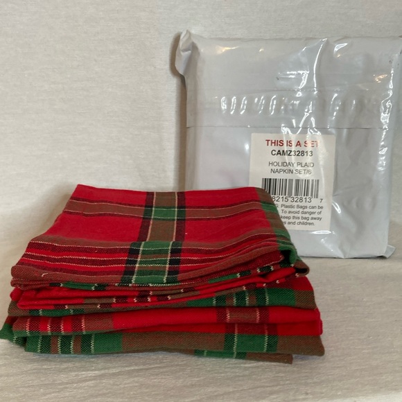 DII Holiday Plaid Napkins (12 total) - Picture 1 of 4